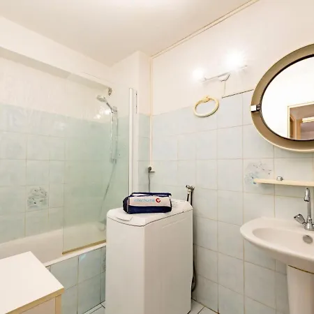 Apartment Le Palazzo Del Mar-12 By Interhome